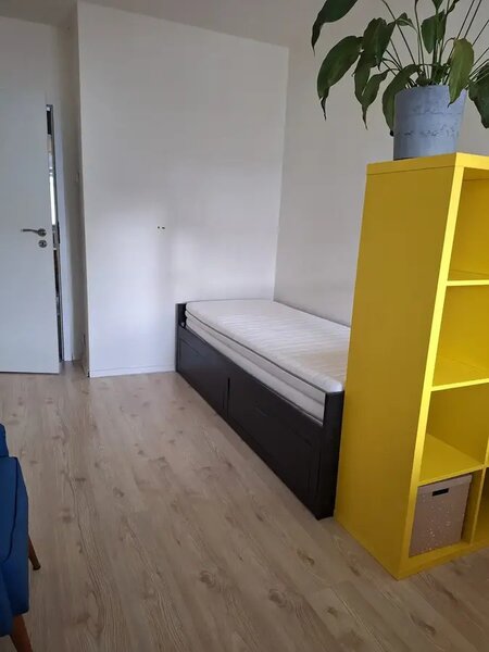 1 Mai Apartament de inchiriat - 5 camere, spatios si luminos - Zona 1 Mai